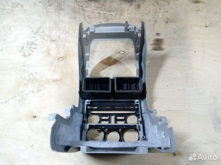 Дефлектор центральный с кнопкой авар сигнал Mitsub