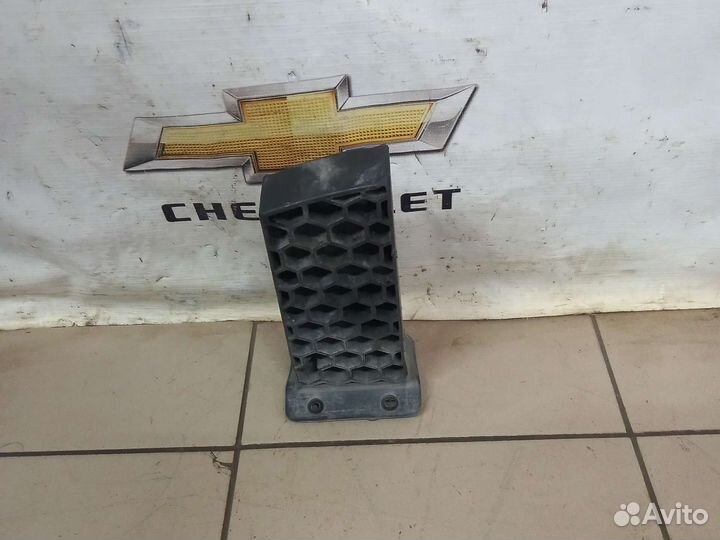 Левый кронштейн переднего бампера hyundai ix35