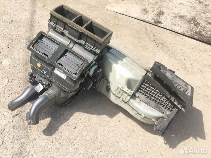 Корпус печки отопителя салона Вольво XC90