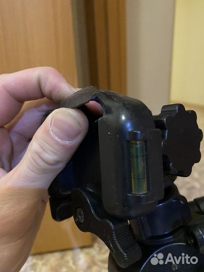 Штатив для фотоаппарата