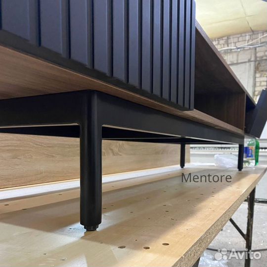 Тумба тв Batista дизайнерская (с дверцами)