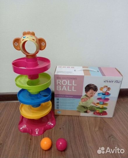 Пирамидка Весёлая горка с шариками