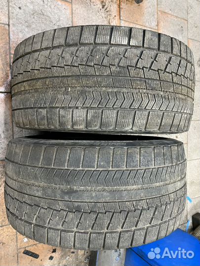 Bridgestone Blizzak VRX 275/35 R18 95S