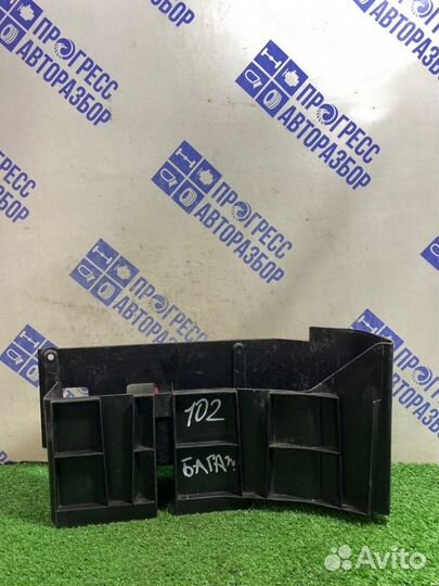 Ящик для инструментов задний Mercedes-Benz W211