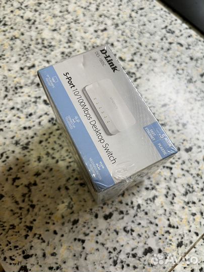 Коммутатор D-link DES-1005C