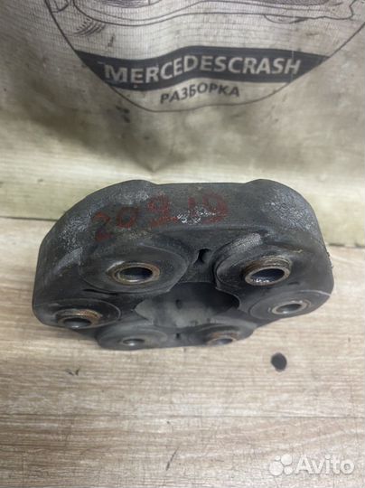 Муфта карданная Мерседес w209