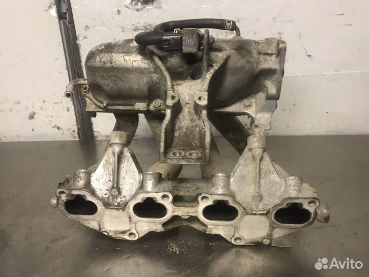 Коллектор впускной QG15 QG16 Nissan Almera Primera