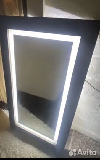 Зеркало с подсветкой
