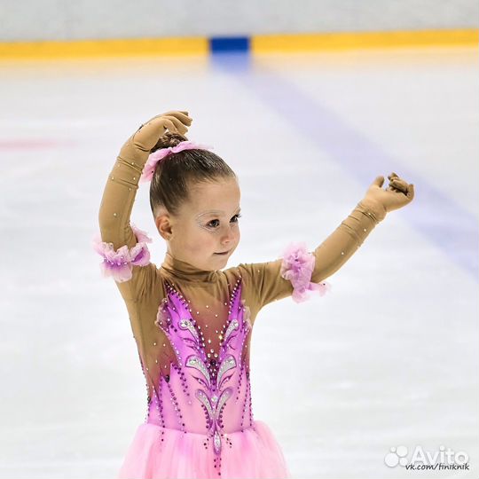 Костюм для фигурного катания