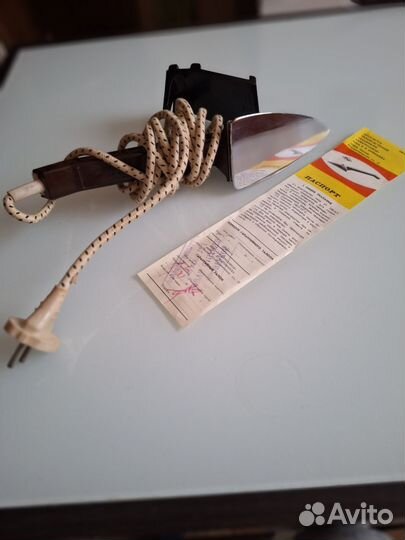 Электроутюжок дорожный Малыш,СССР,1982 г