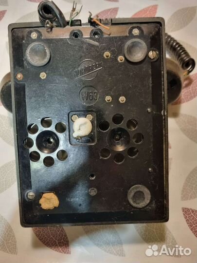 Телефоны рабочие. Для интерьера подойдет