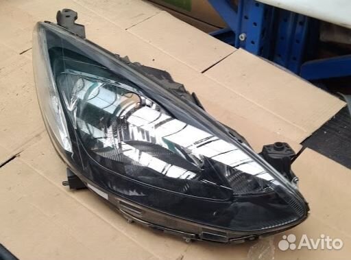 Фара левая Mazda 2 2007-2010 гг
