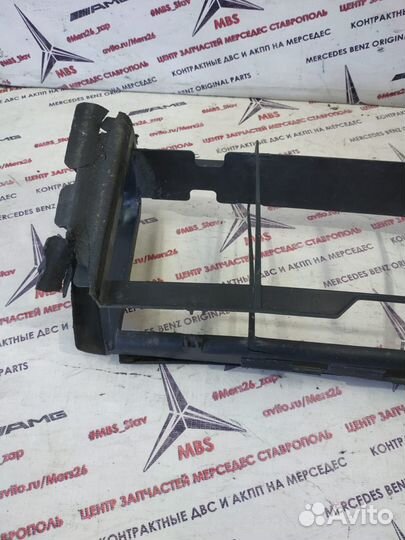 Воздухозаборник интеркулера w203 Mercedes
