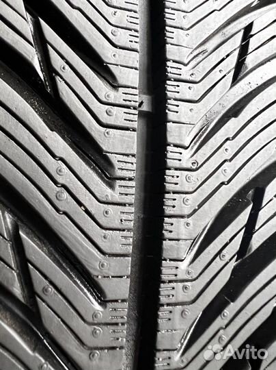 Michelin Pilot Alpin 5 SUV 255/40 R19