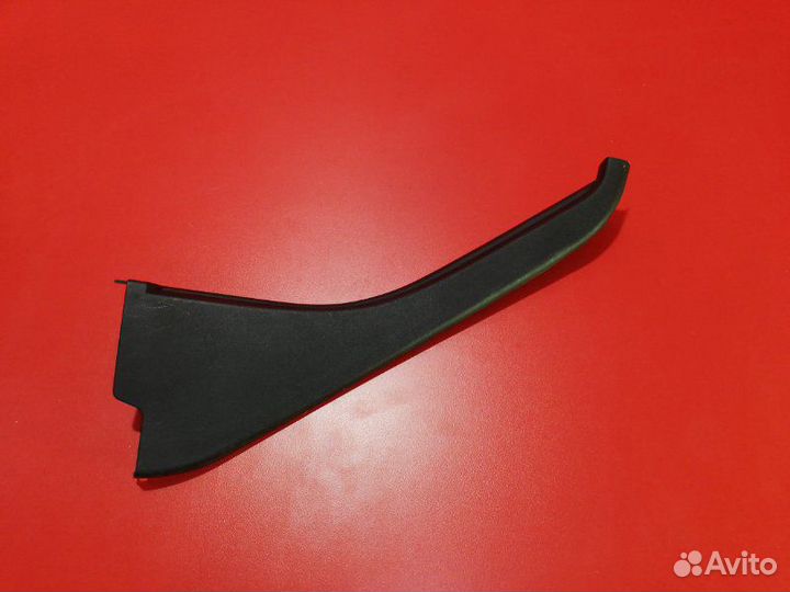 Накладка двери внутренняя задняя правая Ford Focus