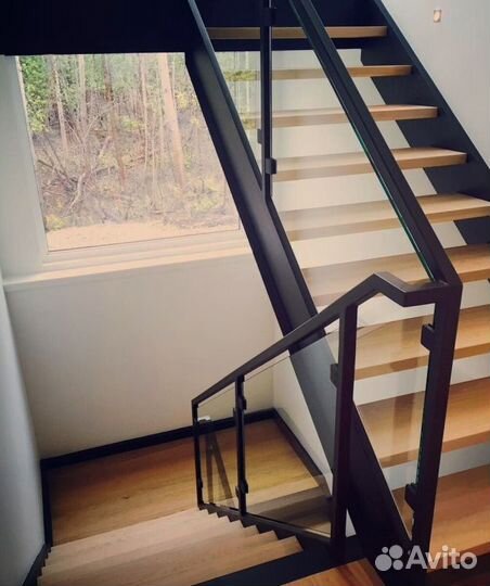 Лестничиный металлокаркас