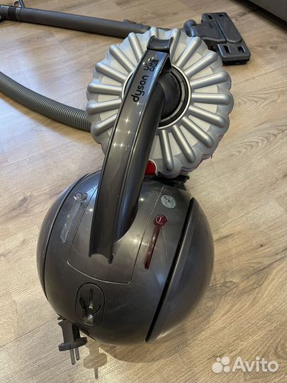 Пылесос dyson dc52