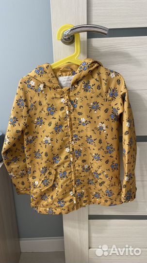 Куртка ветровка на флисе р. 122