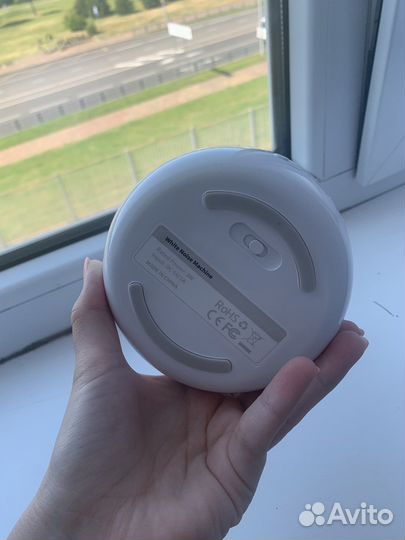 Ночник с белым шумом