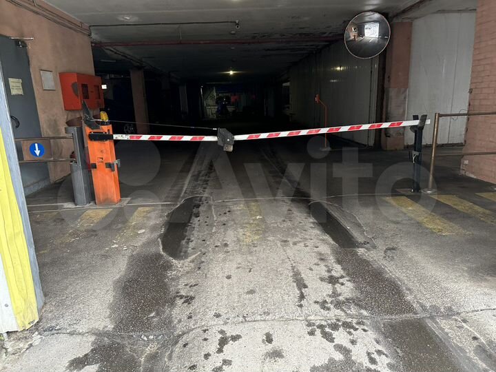 Машиноместо, 12 м²