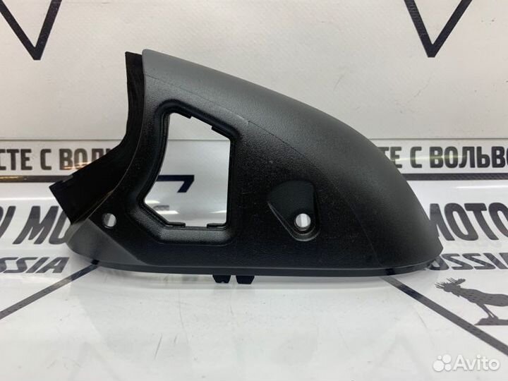 Накладка левого зеркала нижняя Volvo S80 V70 07-16