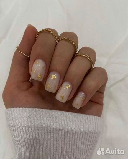 Маникюр,наращивание ногтей