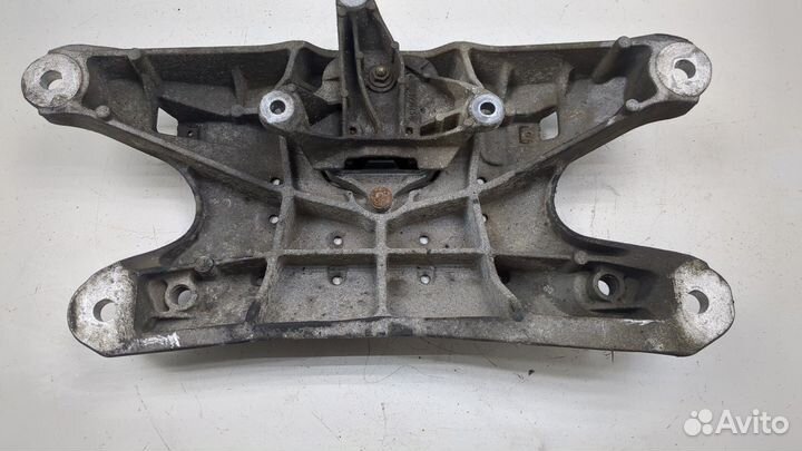 Балка под кпп Audi A5 (8T) 2 tfsi, 2010