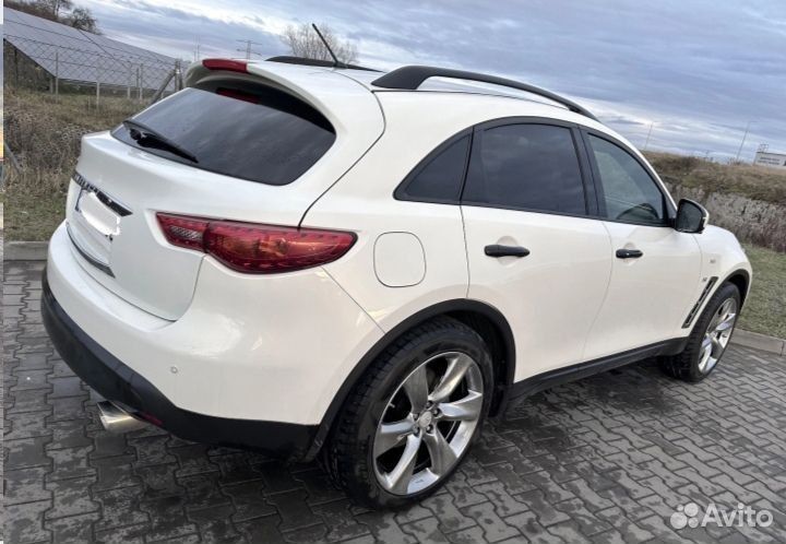 Infiniti QX70 5.0 AT, 2014, 151 895 км