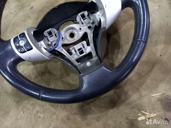 Руль кожанный toyota yaris 2