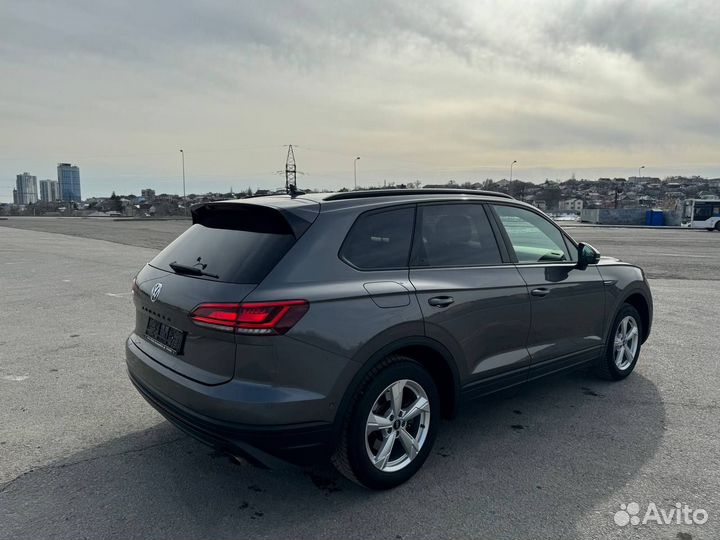 Volkswagen Touareg 3.0 AT, 2020, 110 000 км