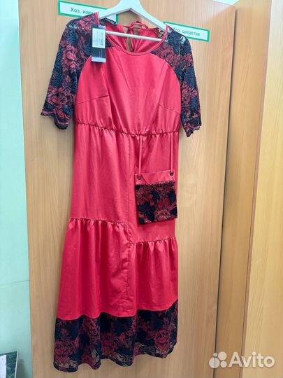 Платье новое 46 размер
