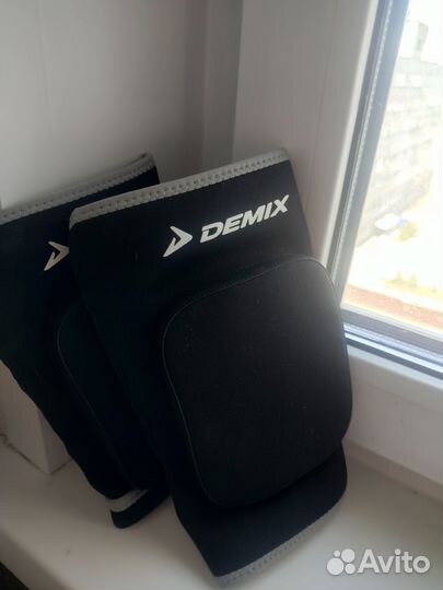 Наколенники для волейбола