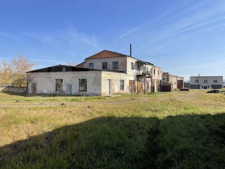 Гараж, > 30 м²