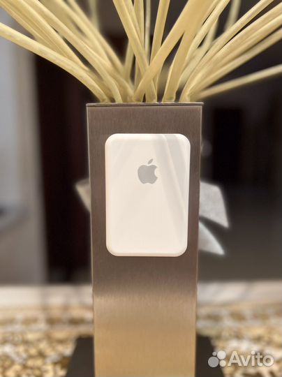 Apple magsafe battery pack