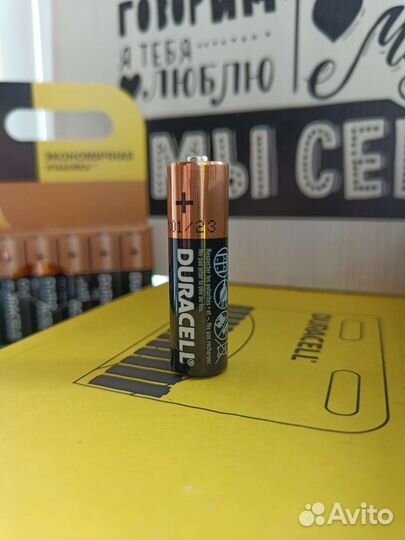 Батарейки пальчиковые и мезинчиковые Duracell
