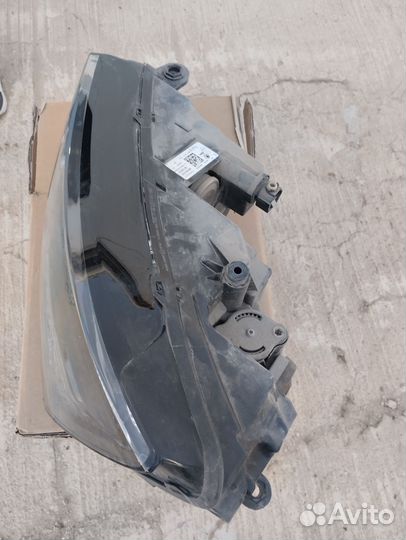 Фара левая светодиодная Skoda Rapid 2020