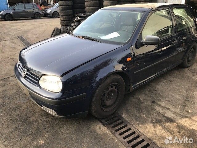Разбор на запчасти Volkswagen Golf 4