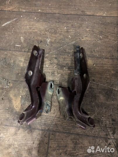 Петля капота Лифан Солано 2