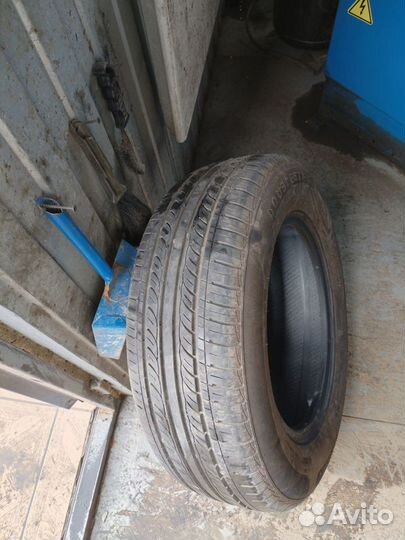 DoubleStar DH05 205/65 R15 94H