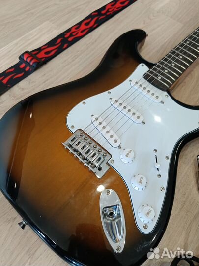 Электро гитара с комбиком