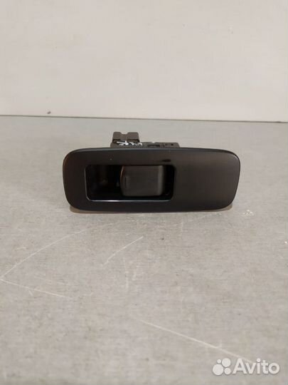 Кнопка стеклоподъемника Nissan Qashqai 2008 2.0 л