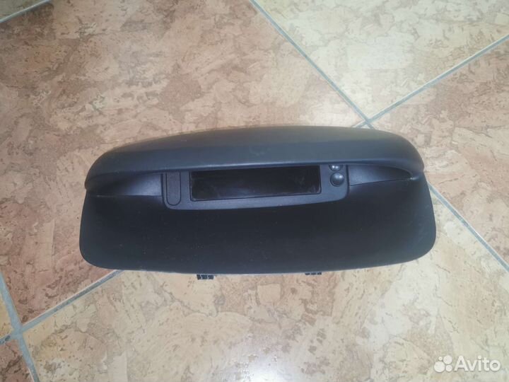 Автомагнитола Renault