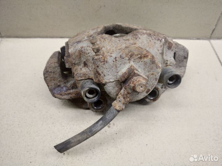 Суппорт передний левый Omega A 1986-1994