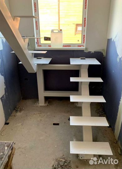 Лестница г-образная на дачу