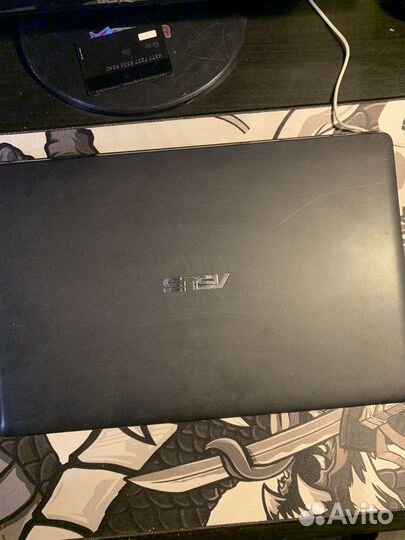 Ноутбук asus