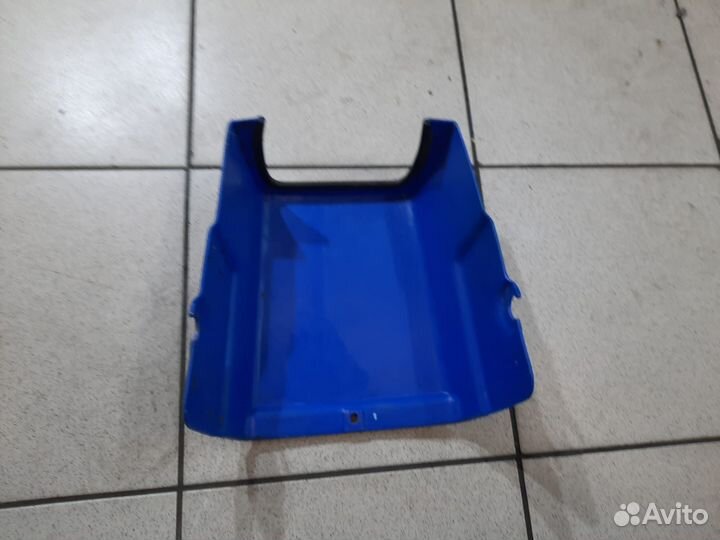 Накладка заднего фонаря Yamaha XT600Z 1988