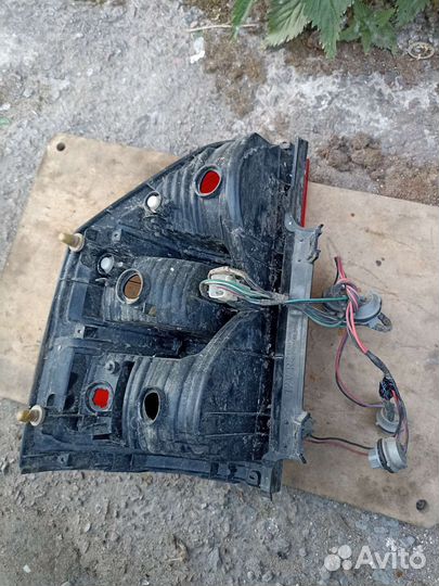 Фонарь задний Монтеро 3