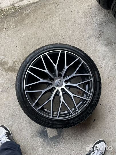 Roadmarch Prime UHP 08 235/40 R18 95W