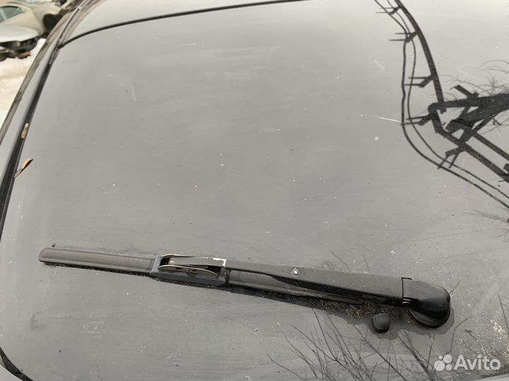 Задний поводок Nissan Skyline 35