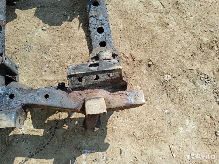Балка подмоторная Mitsubishi Pajero 3 3.5 2003